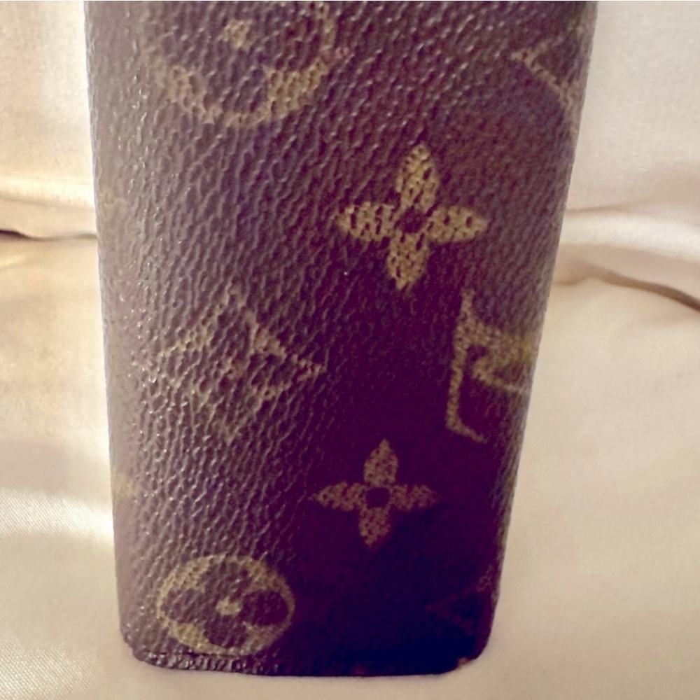Authentic Louis Vuitton vintage monogram leather 4 key holder wallet - Picture 3 of 9